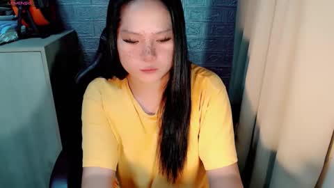 Snapshot of hottie_pinay16 chatting on March 8, 2026, 10:08 am April online show from March 8, 2026, 10:08 am