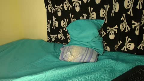 independent Model online show from February 2, 2025, 4:48 am