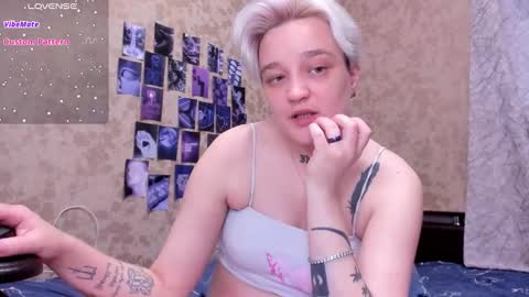 Snapshot of hotty_linn chatting on September 14, 2025, 3:44 pm Linn online show from September 14, 2025, 3:44 pm