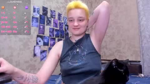 Snapshot of hotty_linn chatting on September 21, 2025, 4:19 pm Linn online show from September 21, 2025, 4:19 pm