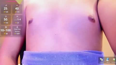 Snapshot of hotty_red_ chatting on December 13, 2024, 6:38 pm HOTTY online show from December 13, 2024, 6:38 pm