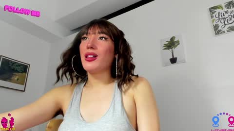 Snapshot of hottycrishinaxx chatting on December 5, 2024, 10:55 am crishinahotty online show from December 5, 2024, 10:55 am