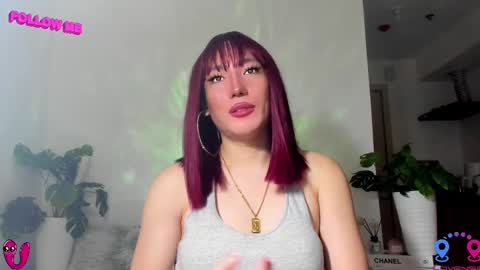 Snapshot of hottycrishinaxx chatting on February 13, 2025, 1:40 am crishinahotty online show from February 13, 2025, 1:40 am