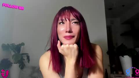 Snapshot of hottycrishinaxx chatting on February 14, 2025, 9:13 am crishinahotty online show from February 14, 2025, 9:13 am