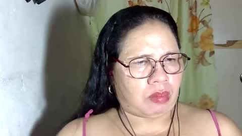 hottycrissy4u online show from April 27, 2026, 12:58 pm