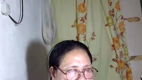hottycrissy4u online show from April 30, 2026, 5:58 am