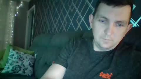 Snapshot of hotuk86 chatting on February 17, 2025, 9:08 pm hotuk86 online show from February 17, 2025, 9:08 pm