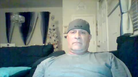 hotyummycock69 online show from December 20, 2025, 3:46 am