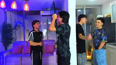 Snapshot of houseofwarrios chatting on March 22, 2026, 5:22 am we are Harry Jersi pablo and our mod talco online show from March 22, 2026, 5:22 am