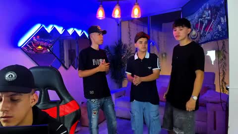 Snapshot of houseofwarrios chatting on April 2, 2026, 5:27 am we are Harry Jersi pablo and our mod talco online show from April 2, 2026, 5:27 am