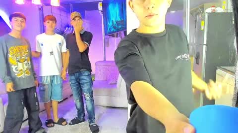 Snapshot of houseofwarrios chatting on April 9, 2026, 5:07 am we are Harry Jersi pablo and our mod talco online show from April 9, 2026, 5:07 am