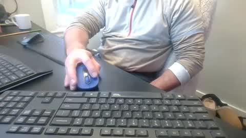 hoverday online show from January 7, 2026, 3:36 pm