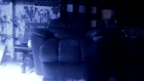 Snapshot of howbowdadareboy33 chatting on April 21, 2026, 2:51 am ask me online show from April 21, 2026, 2:51 am