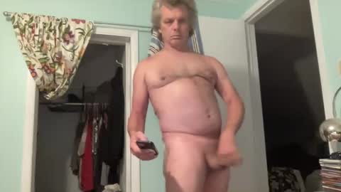 Snapshot of howlingatnothing chatting on September 12, 2025, 3:17 am howlingatnothing online show from September 12, 2025, 3:17 am