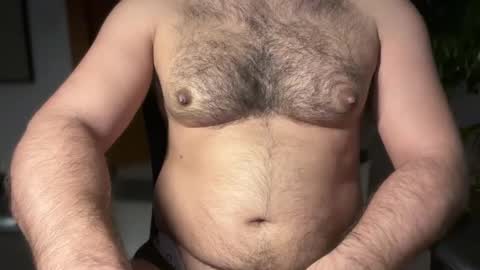 Snapshot of huge_moth chatting on February 18, 2026, 8:05 pm huge_moth online show from February 18, 2026, 8:05 pm