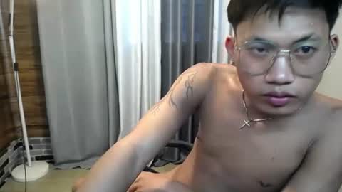 hugecockjames09 online show from October 20, 2025, 8:48 am