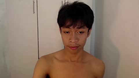 hugecockwayoy online show from September 29, 2025, 3:28 pm