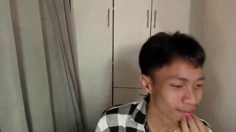 hugecockwayoy online show from October 24, 2025, 8:16 pm