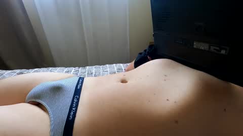 Snapshot of hugecumshots1 chatting on October 9, 2025, 10:08 pm HugeCumshots online show from October 9, 2025, 10:08 pm