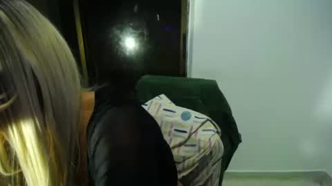 Snapshot of hugedaneska chatting on January 24, 2025, 8:34 am Danezka online show from January 24, 2025, 8:34 am