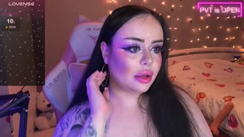 Maddison online show from December 9, 2024, 9:48 pm