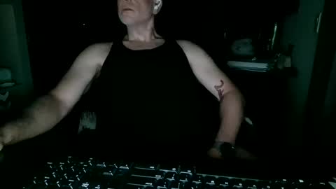 hughethigh online show from September 11, 2025, 6:13 am