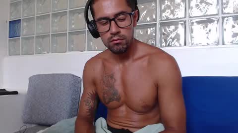 Colombian Milkman online show from February 28, 2025, 8:07 pm