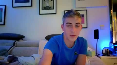 Hugo online show from November 30, 2025, 4:33 pm