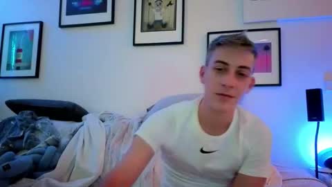 Hugo online show from January 15, 2026, 8:56 pm