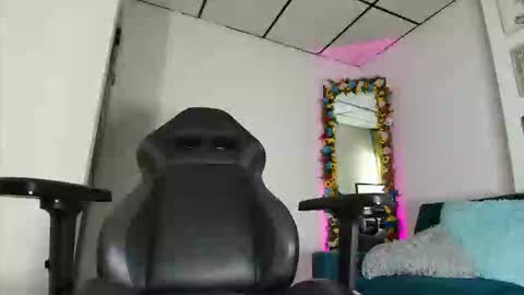 elecktra12 online show from March 6, 2026, 1:24 am