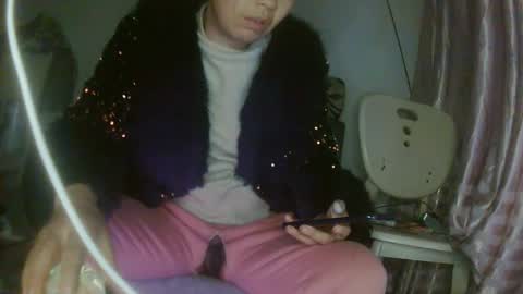 hujiajia520321431 online show from January 16, 2026, 10:25 pm