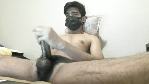 Snapshot of hulkyking1812000 chatting on May 30, 2026, 2:25 pm hulkyking1812000 online show from May 30, 2026, 2:25 pm