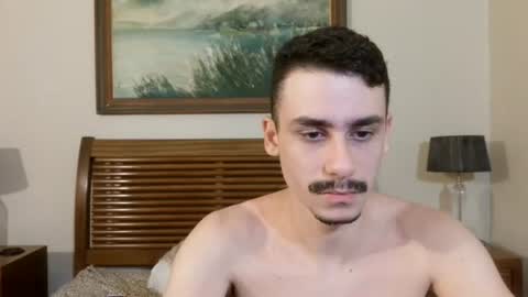 hungcaique online show from June 14, 2026, 2:57 am