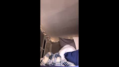 hungitalian40 online show from March 28, 2026, 5:18 am