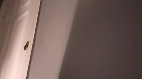 hungitalian40 online show from April 23, 2026, 7:52 am