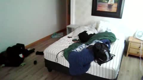 hungnheavyy online show from March 9, 2026, 5:06 pm