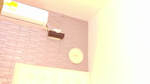 Snapshot of hungry_pussy18 chatting on January 14, 2026, 2:23 pm sasha online show from January 14, 2026, 2:23 pm