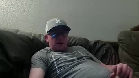 Snapshot of hungsingledad79 chatting on March 18, 2026, 8:06 am HuingsingleDad79 online show from March 18, 2026, 8:06 am