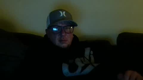 Snapshot of hungsingledad79 chatting on March 26, 2026, 7:03 am HuingsingleDad79 online show from March 26, 2026, 7:03 am