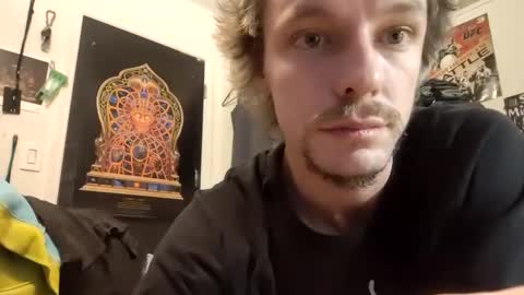 hungtxcock92 online show from February 1, 2025, 9:43 am