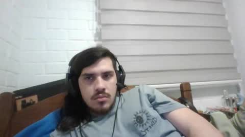 Snapshot of hungweeb chatting on January 15, 2025, 3:33 am Rod online show from January 15, 2025, 3:33 am