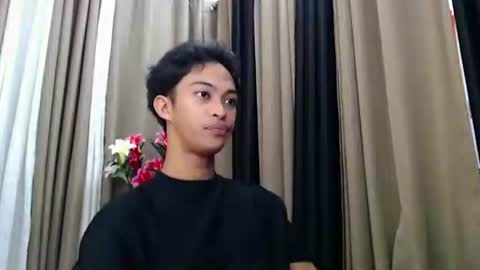 hunk_edward online show from May 31, 2026, 8:21 am