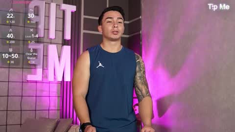 hunk_ryan online show from October 27, 2025, 12:31 pm