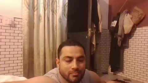 hunkster102 online show from March 24, 2026, 2:22 pm