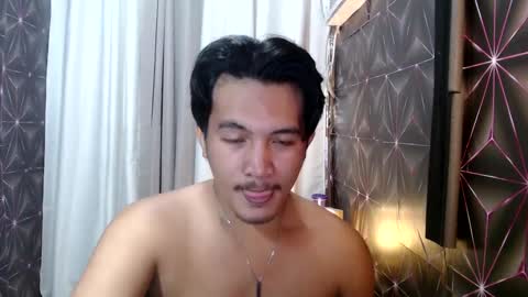 hunkylloyd online show from January 11, 2025, 4:06 am