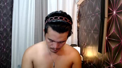 hunkylloyd online show from February 2, 2025, 5:37 pm