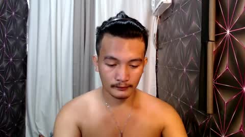 hunkylloyd online show from February 19, 2025, 3:39 am