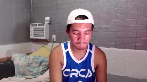 hunkylloyd online show from April 14, 2026, 7:25 am