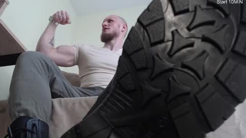  I AM NOT A DIRECTOR I AM THE BOSS            KINGDADDYSIRSTR8ALPHAMASTER online show from February 12, 2026, 11:38 am