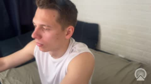 Snapshot of hunter_f1t chatting on May 29, 2026, 8:45 am Hunter online show from May 29, 2026, 8:45 am